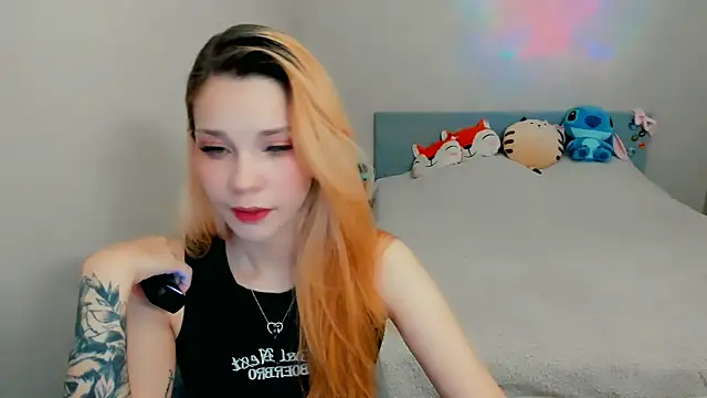 Kitten Alissa online show from 11, 10, 2025