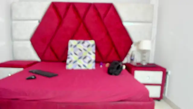 Kity spiderr online show from 8, 4, 2026