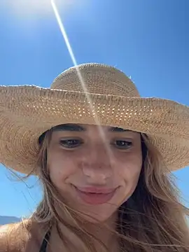 ItalianGirl online show from 21, 6, 2026