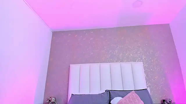 KaylieBrooks online show from 21, 4, 2026