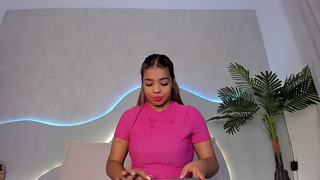 CannelaSmith online show from 7, 4, 2026