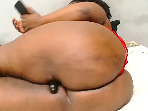 ROYALASS25 online show from 9, 3, 2025