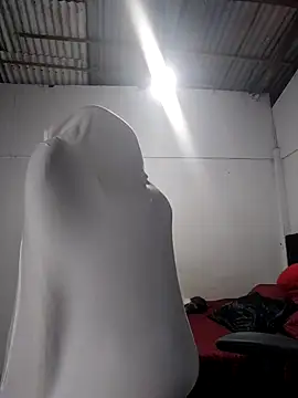 karly hot  online show from 26, 4, 2026