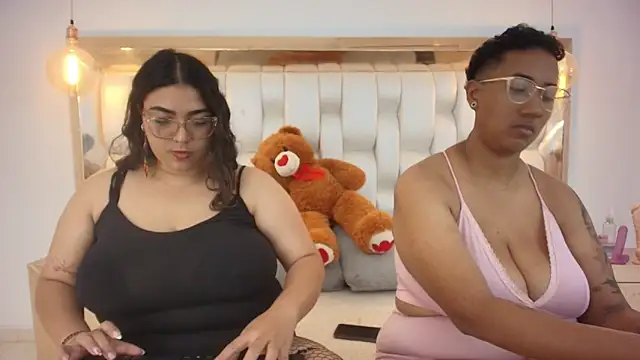 Snapshot of TiffantyAndStacy chatting on 15, 9, 2025 TiffantyAndStacy online show from 15, 9, 2025