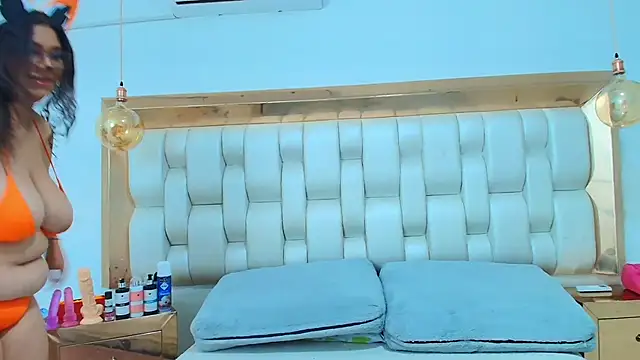 Snapshot of TiffantyAndStacy chatting on 7, 10, 2025 TiffantyAndStacy online show from 7, 10, 2025