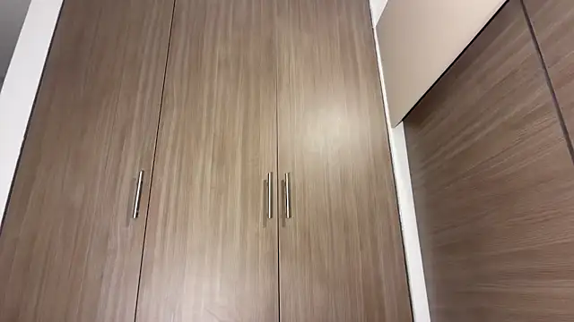 Liiz 01 online show from 27, 4, 2026