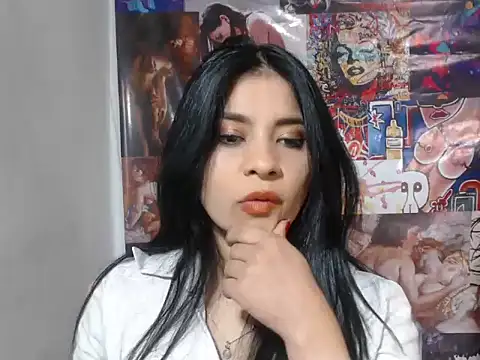 Snapshot of ValerieLove_ chatting on 3, 10, 2025 ValerieLove online show from 3, 10, 2025