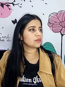 Snapshot of ValerieLove_ chatting on 6, 10, 2025 ValerieLove online show from 6, 10, 2025