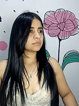 Snapshot of ValerieLove_ chatting on 7, 10, 2025 ValerieLove online show from 7, 10, 2025