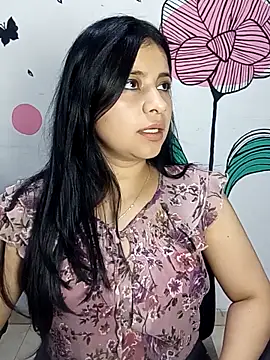 Snapshot of ValerieLove_ chatting on 10, 10, 2025 ValerieLove online show from 10, 10, 2025