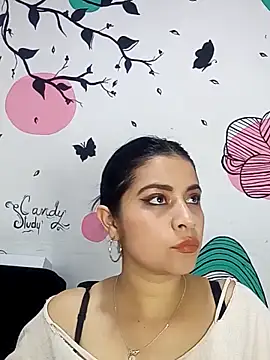 Snapshot of ValerieLove_ chatting on 12, 10, 2025 ValerieLove online show from 12, 10, 2025