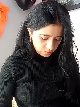 Snapshot of ValerieLove_ chatting on 29, 10, 2025 ValerieLove online show from 29, 10, 2025