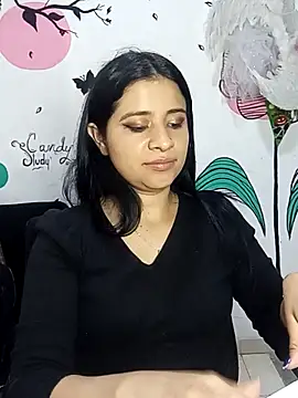 Snapshot of ValerieLove_ chatting on 7, 11, 2025 ValerieLove online show from 7, 11, 2025