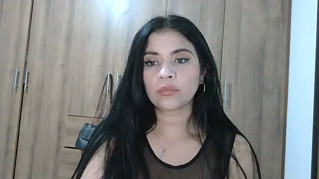 Snapshot of ValerieLove_ chatting on 14, 11, 2025 ValerieLove online show from 14, 11, 2025