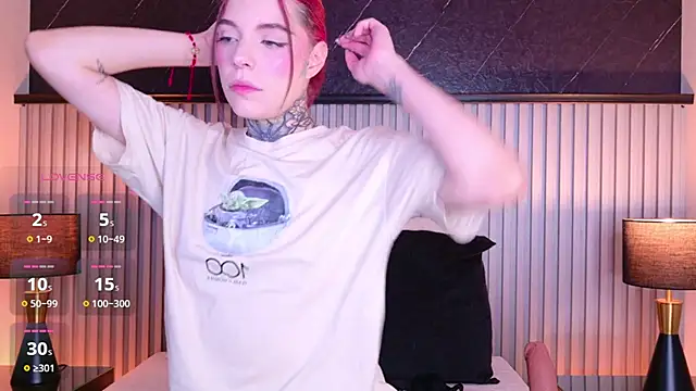 Meganreed  online show from 25, 7, 2026