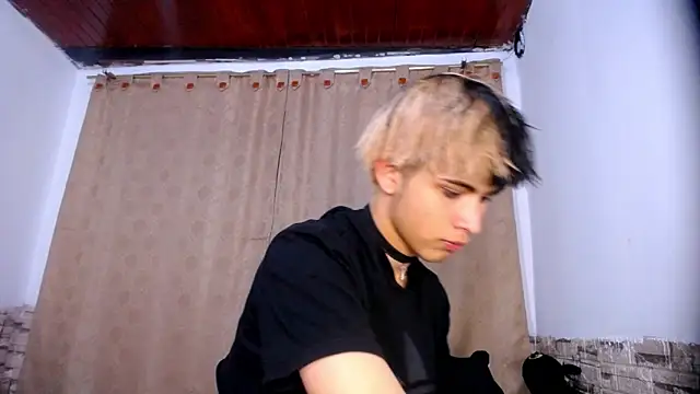 DaraKat18 online show from 7, 3, 2026