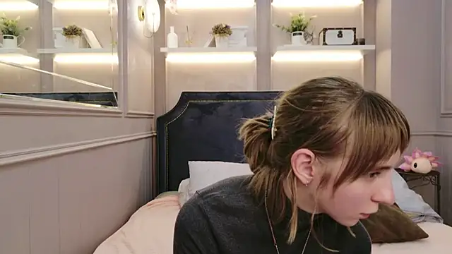 Beverly Gomes online show from 6, 10, 2025