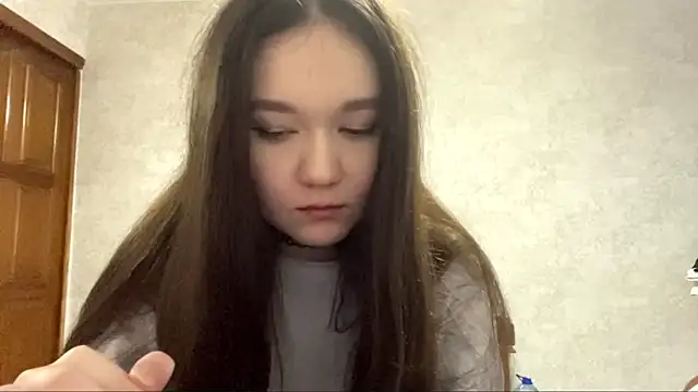 Pikmigirl18 online show from 21, 9, 2025