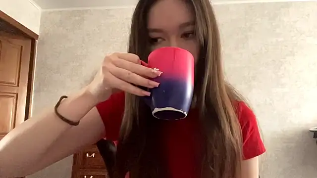 Pikmigirl18 online show from 6, 10, 2025