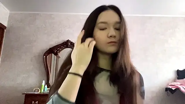 Pikmigirl18 online show from 8, 10, 2025