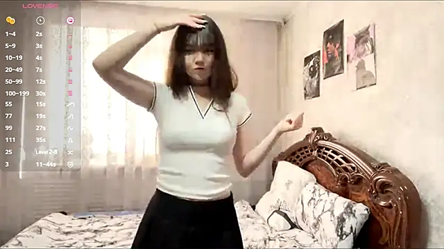 Pikmigirl18 online show from 26, 10, 2025