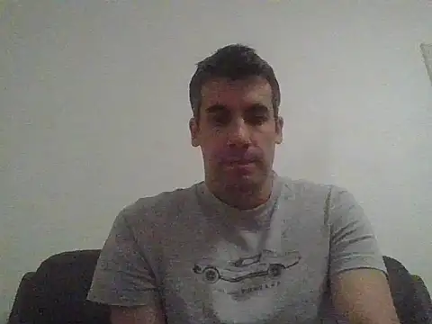 JulioIsHere4you online show from 12, 11, 2025