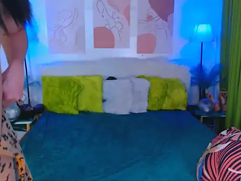 Snapshot of Alluring_Carmela chatting on 18, 12, 2025 Alluring Carmela online show from 18, 12, 2025