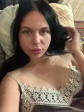 Snapshot of ksenia123 chatting on 21, 12, 2025 ksenia123 online show from 21, 12, 2025