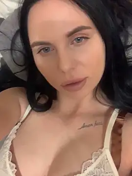 Snapshot of ksenia123 chatting on 3, 2, 2026 ksenia123 online show from 3, 2, 2026