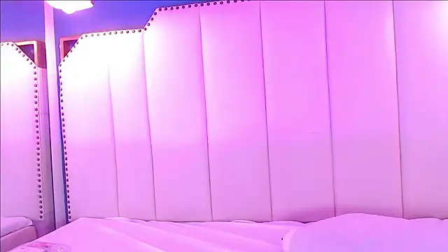 Snapshot of SophiaBloss chatting on 10, 10, 2025 SophiaBloss online show from 10, 10, 2025