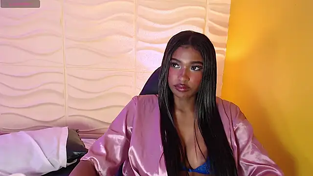 Snapshot of SophiaBloss chatting on 28, 11, 2025 SophiaBloss online show from 28, 11, 2025