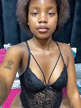 Littlebunny33 online show from 5, 8, 2026