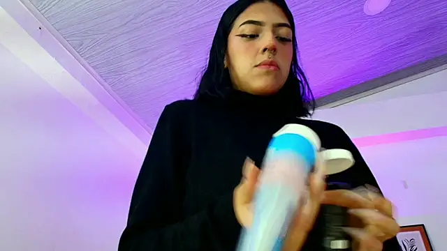 Dulce Bella  online show from 7, 3, 2026