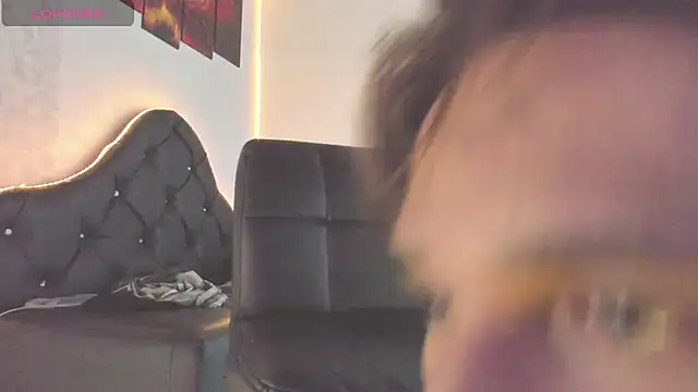 mona bigcock online show from 29, 7, 2026