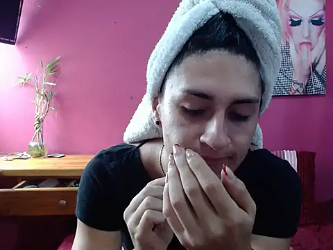 lola diez online show from 8, 9, 2025