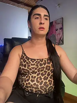 lola diez online show from 25, 6, 2026