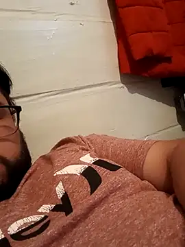 MauxXx93 online show from 9, 3, 2026