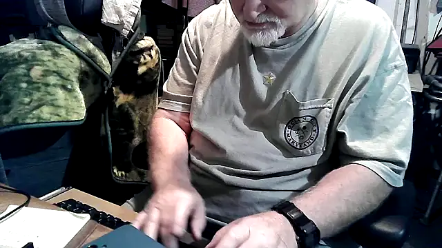 Snapshot of georgew62 chatting on 18, 9, 2025 georgew62 online show from 18, 9, 2025