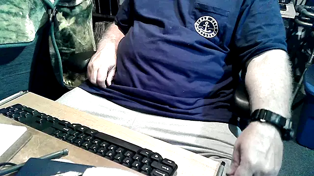 Snapshot of georgew62 chatting on 27, 9, 2025 georgew62 online show from 27, 9, 2025