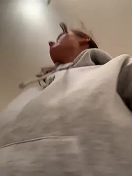 SophiiaStarr online show from 30, 10, 2025