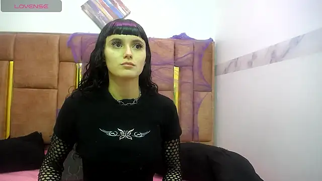 XBODTRIIPX online show from 28, 10, 2025