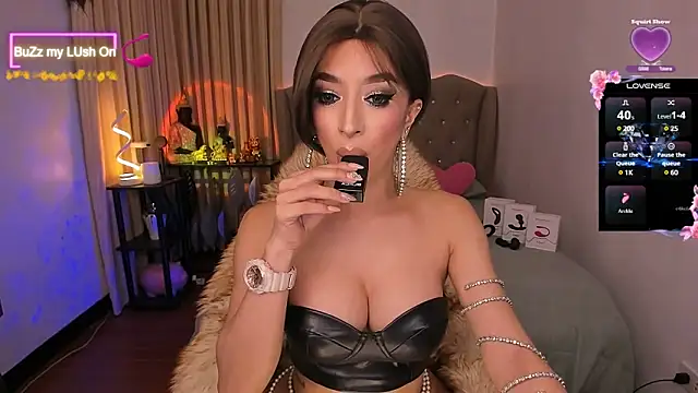 Snapshot of Dream_Goddess chatting on 12, 12, 2024 Dream Goddess online show from 12, 12, 2024