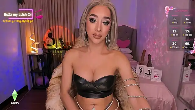 Snapshot of Dream_Goddess chatting on 19, 2, 2025 Dream Goddess online show from 19, 2, 2025