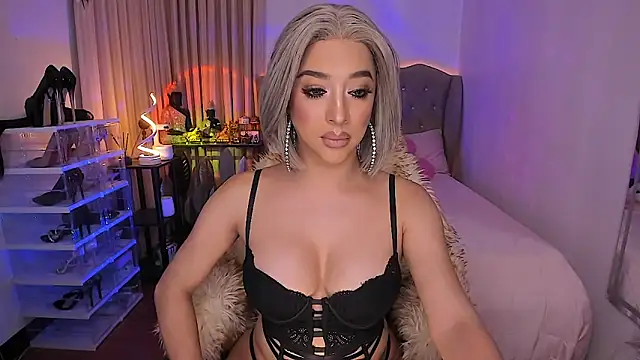 Snapshot of Dream_Goddess chatting on 3, 11, 2025 Dream Goddess online show from 3, 11, 2025