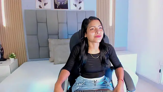 Mi4 Monroe online show from 24, 9, 2025