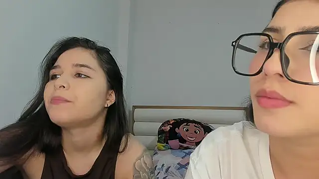 Snapshot of Sweet_and_Rous0 chatting on 30, 4, 2026 Sweet and Rous0 online show from 30, 4, 2026
