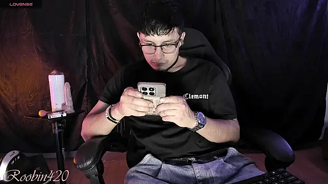 Roobin420 online show from 8, 7, 2026