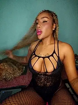 Queen Amara online show from 23, 10, 2025