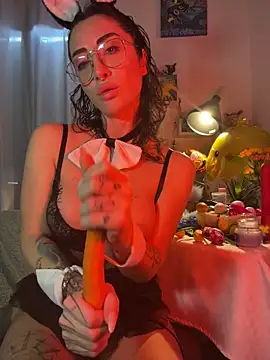 nikkaanderic online show from 2, 4, 2026