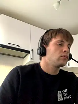 Kit Kat01 online show from 14, 11, 2025